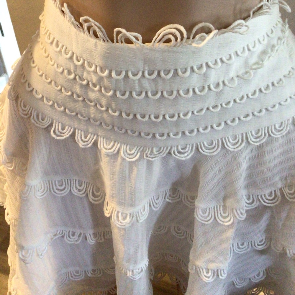 Miniskirt - Picture 3 of 4